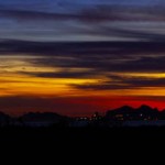 Arrivée de nuit à Guaymas sous le coucher de soleil. Rouler de nuit n'est pas conseillé mais nous n'avons parfois pas le choix.
