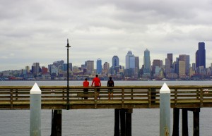 Nous avons tous aimé Seattle. D'ailleurs, c'est la ville préférée des américains aux USA. Grande mais pas trop, moderne mais authentique par endroits, elle suit le modèle américain de la ville avec ses gratte-ciel alors qu'elle est entourée de nature parmi la plus splendide aux USA.